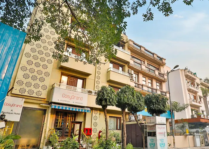 Cosy Grand, Chanakyapuri By The Cosy Hotels