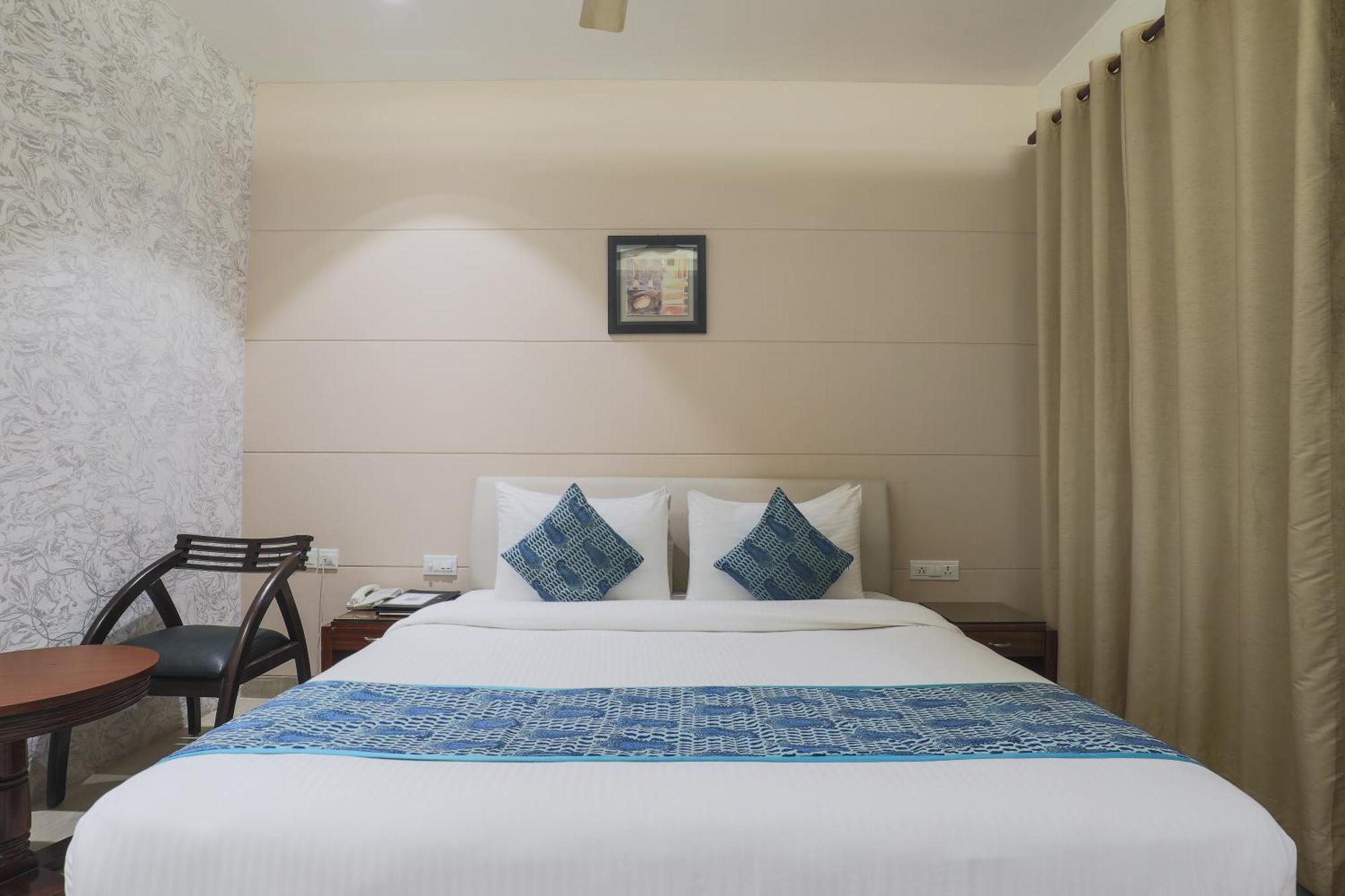 Hotel Cosy Grand, Chanakyapuri By The Cosy New Delhi