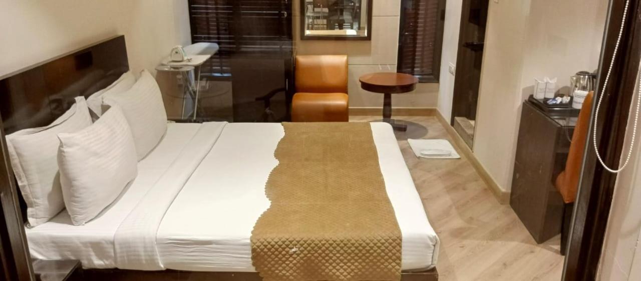 Hotel Cosy Grand, Chanakyapuri By The Cosy New Delhi