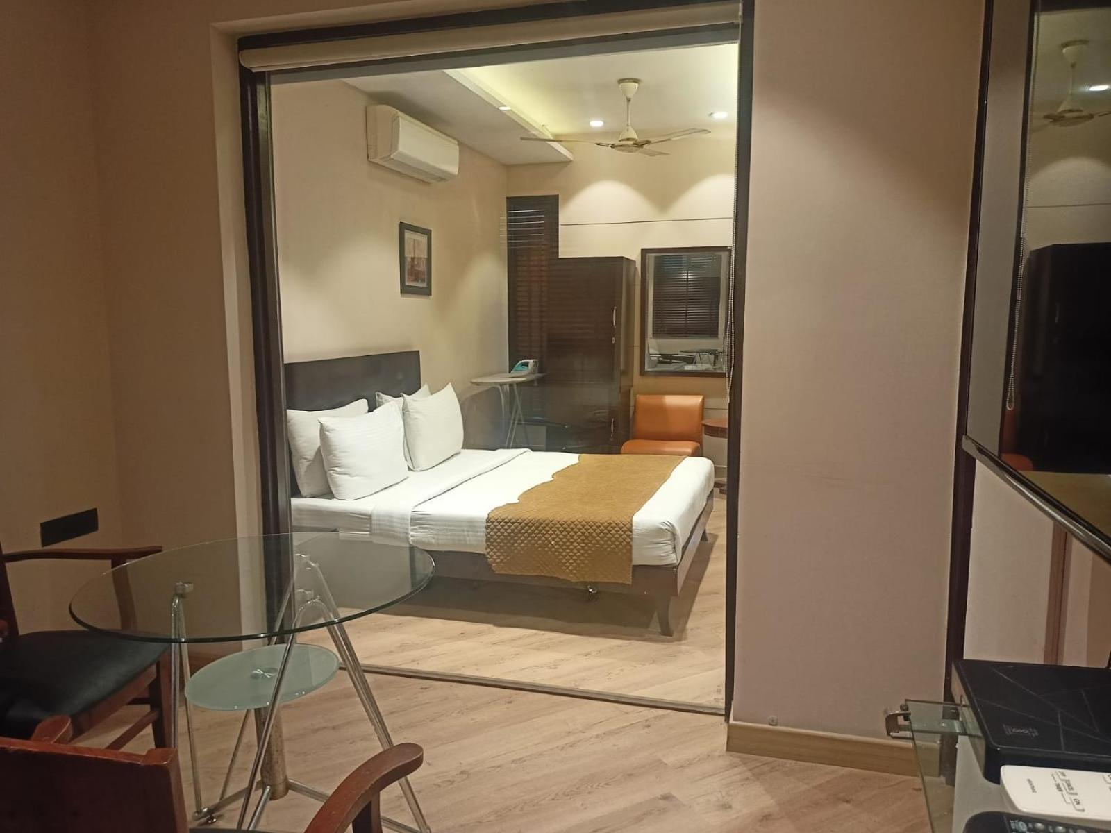 Cosy Grand, Chanakyapuri By The Cosy 4* New Delhi