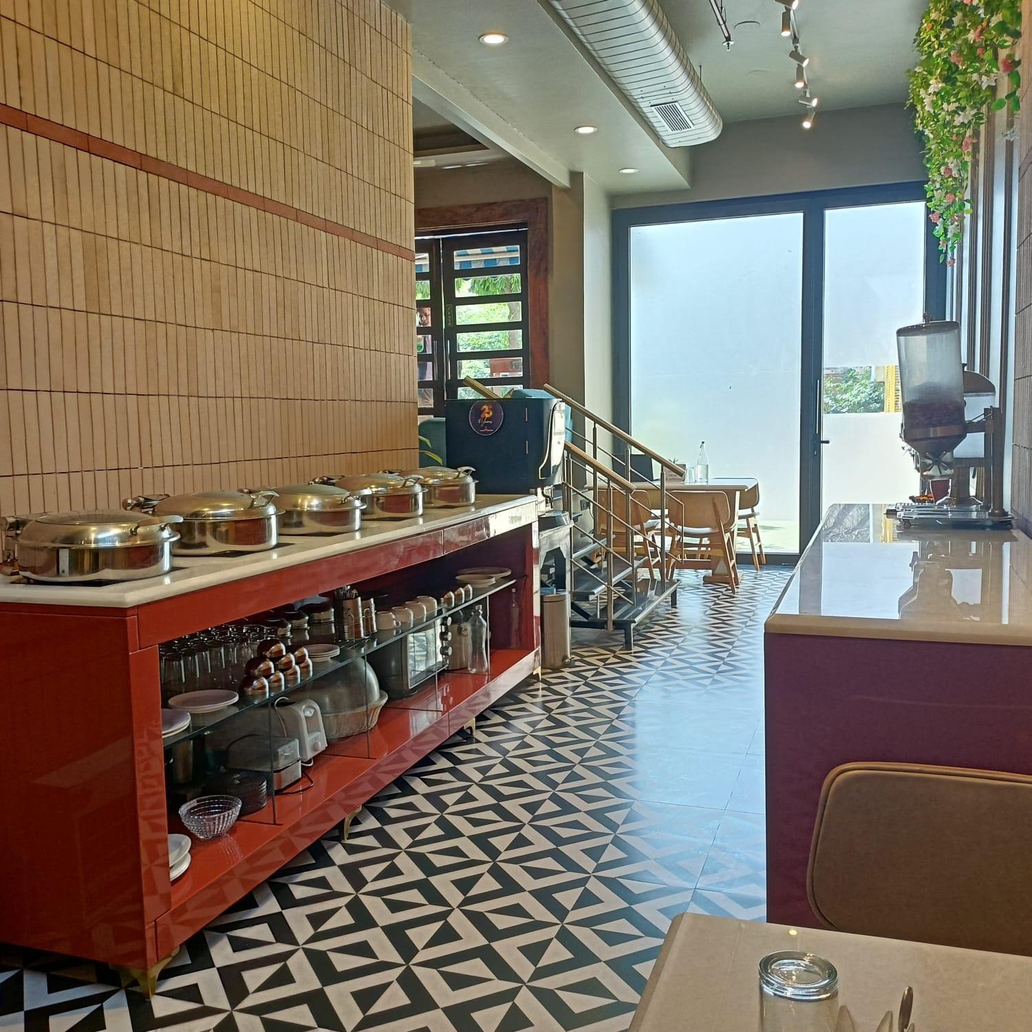 Hotel Cosy Grand, Chanakyapuri By The Cosy New Delhi