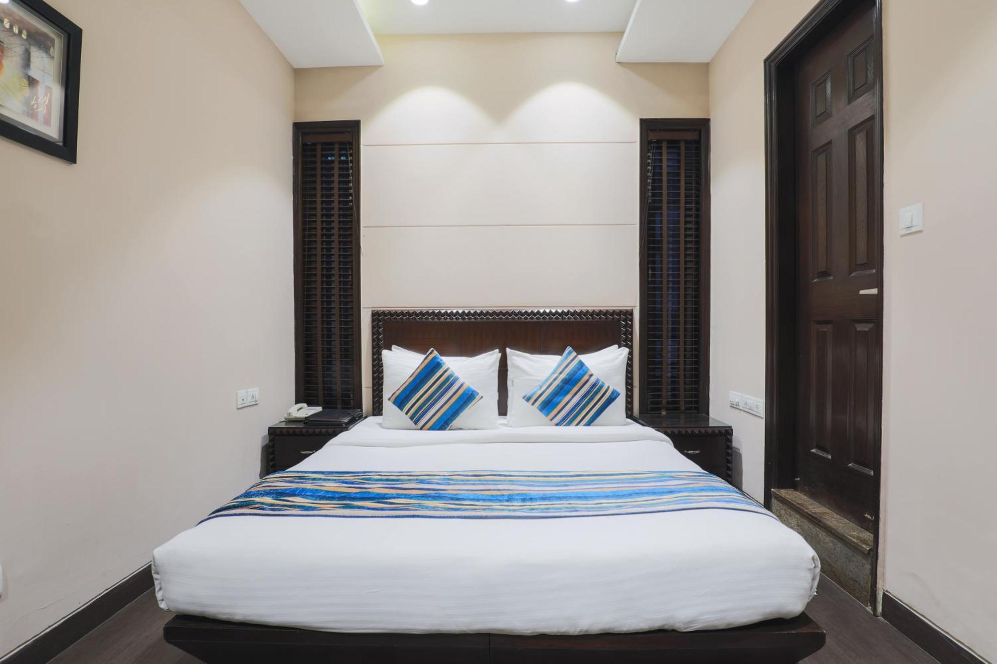 Cosy Grand, Chanakyapuri By The Cosy 4*