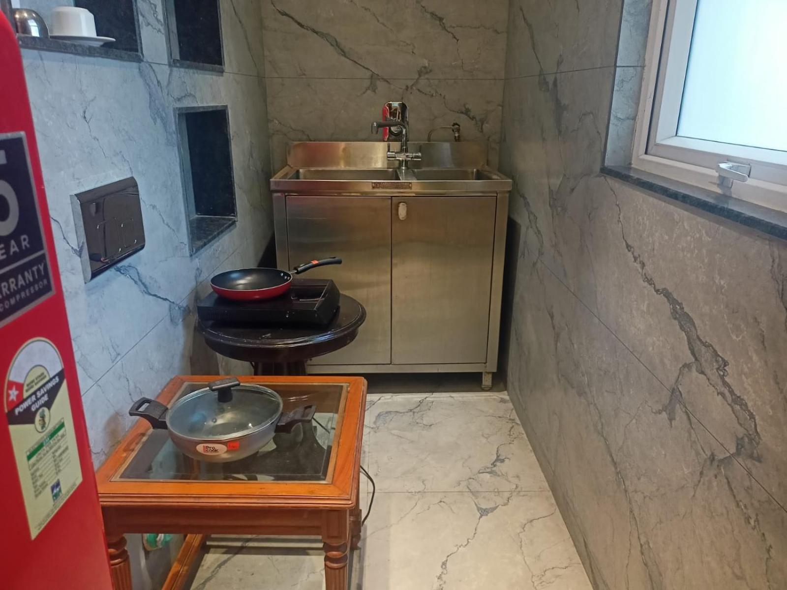 Cosy Grand, Chanakyapuri By The Cosy