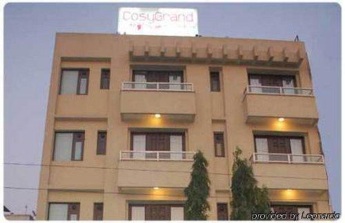 Cosy Grand, Chanakyapuri By The Cosy Hotel New Delhi