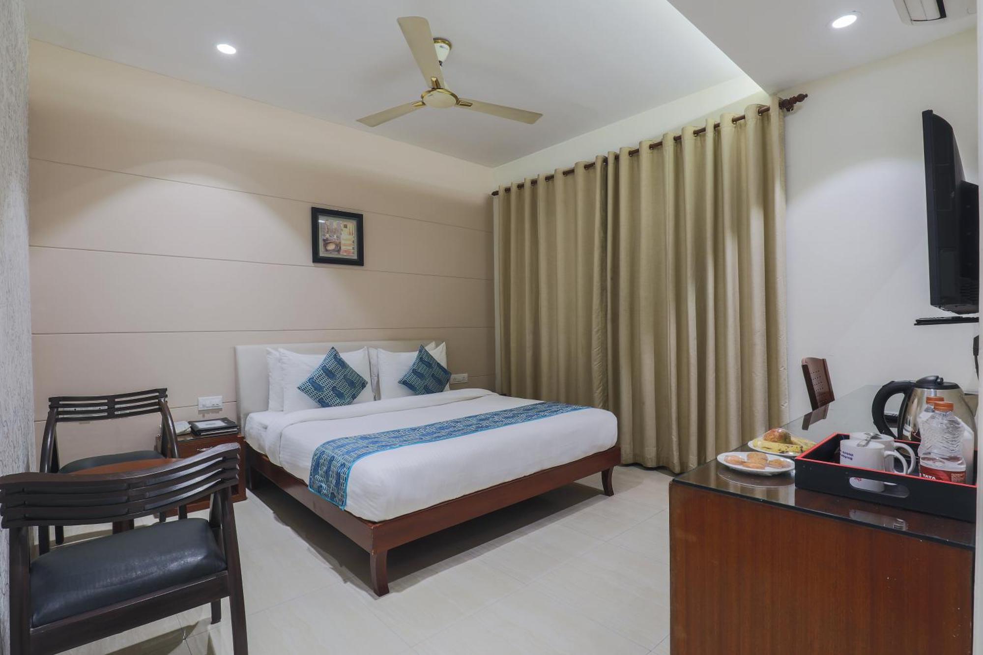 Cosy Grand, Chanakyapuri By The Cosy Hotel