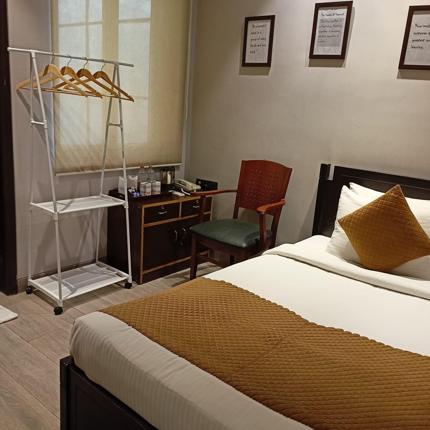 Hotel Cosy Grand, Chanakyapuri By The Cosy New Delhi